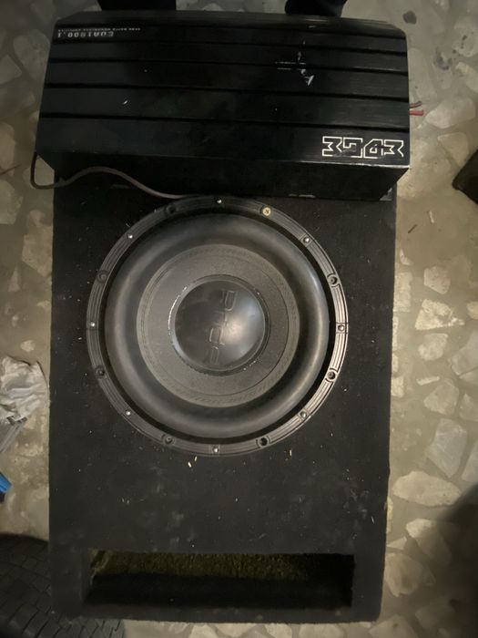 Продам саб с дисками срочно