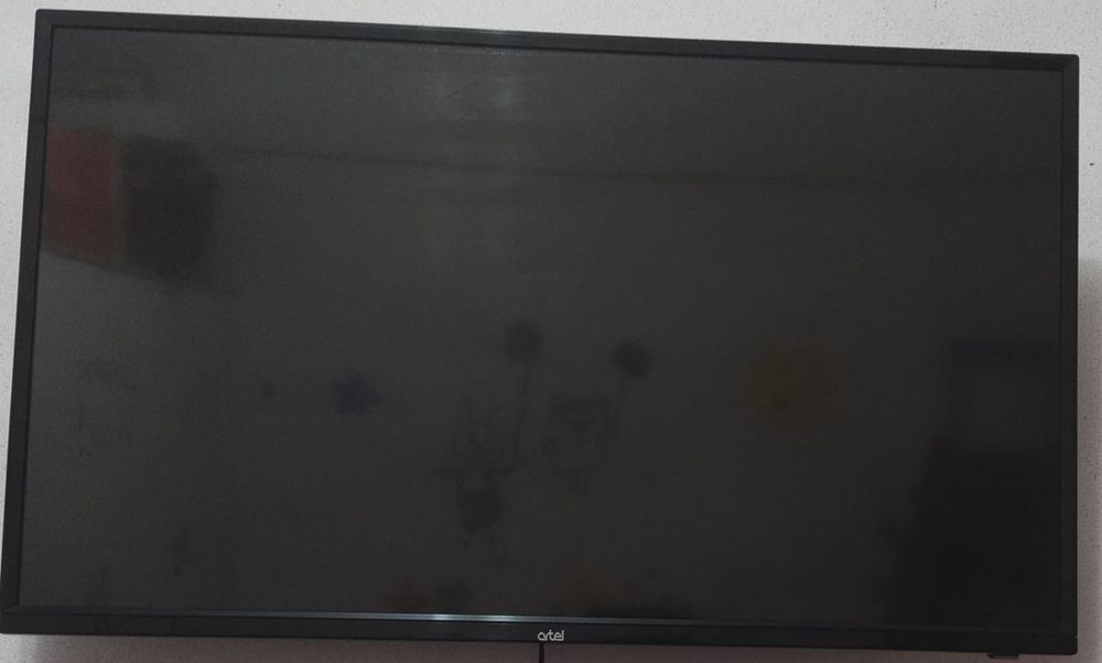LED телевизор 43 artel