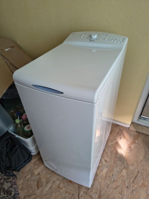 Vând mașină de spălat verticală Whirlpool, 5 kg, stare bună de funcționare, detalii în mesaj