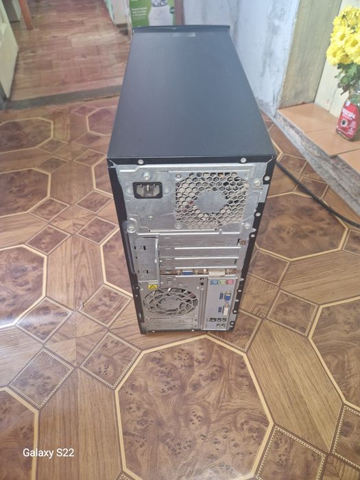 Calculator HP i5 4 core-uri , 1tb hdd