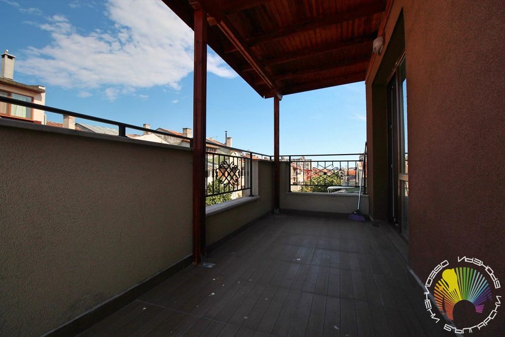 Дава се под наем Тристаен апартамент в Бургас, Възраждане - 118 кв.м за 459 € - Снимка #7