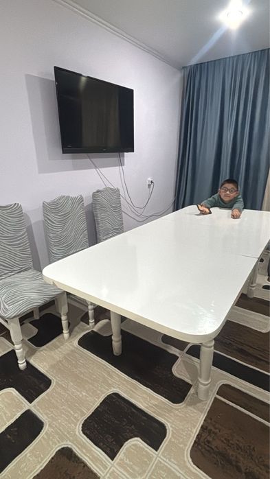 Продам стол со стульями