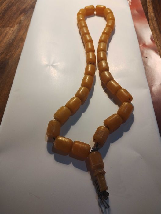 Оригинална, изключително стара кехлибарена броеница, над 120 години