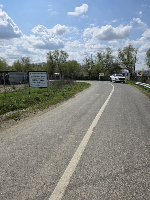 Loturi teren Zătun – deschidere la șosea | lângă Dunăre | poziție premium