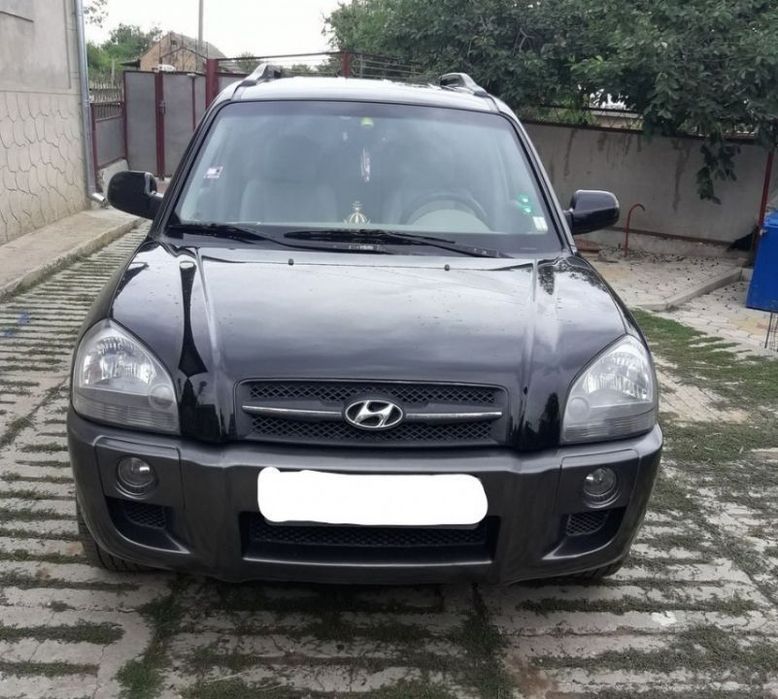 Dezmembrez Hyundai Tucson 2.0 CRDI 4x4 automata volan pe stanga