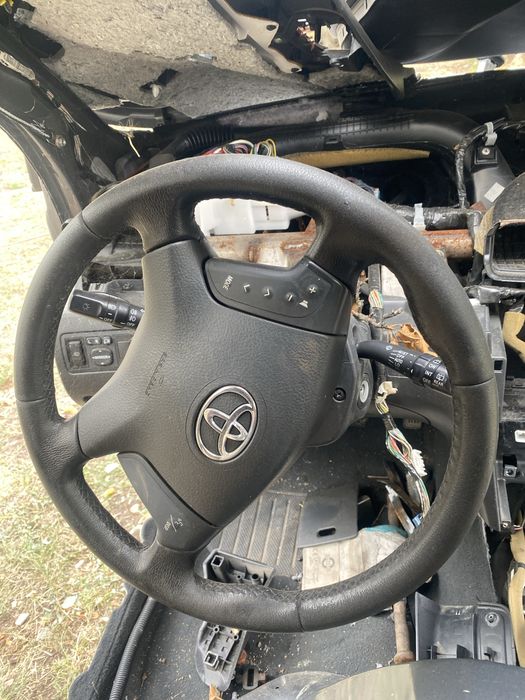 Волан с бег Toyota Avensiss
