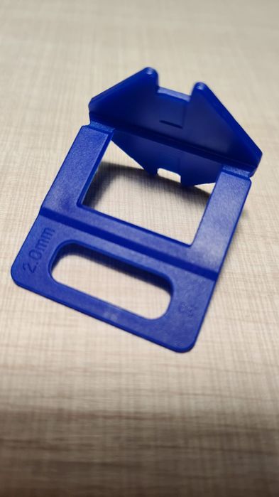 Clema / Clips / Distantier nivelare placi ceramice  1mm, 1.5mm si 2mm
