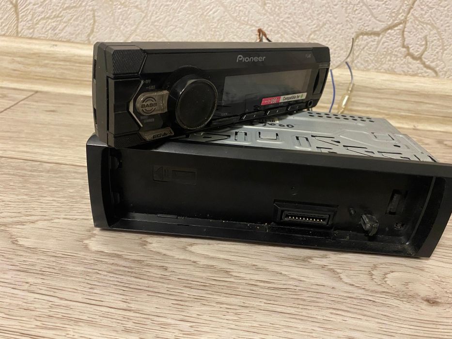 Автомагнитофон Pioneer