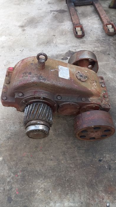 reductor raport 25  la 1 crapator / foreză / bandă / troliu