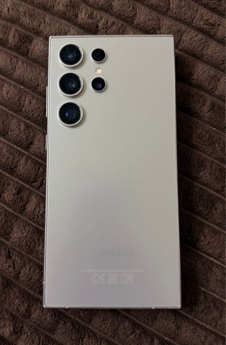 Продам Samsung S24 Ulitra 256GB