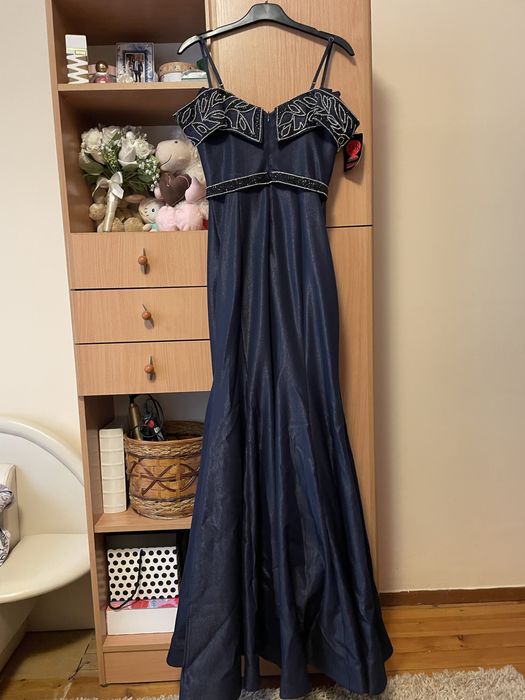 Бална рокля