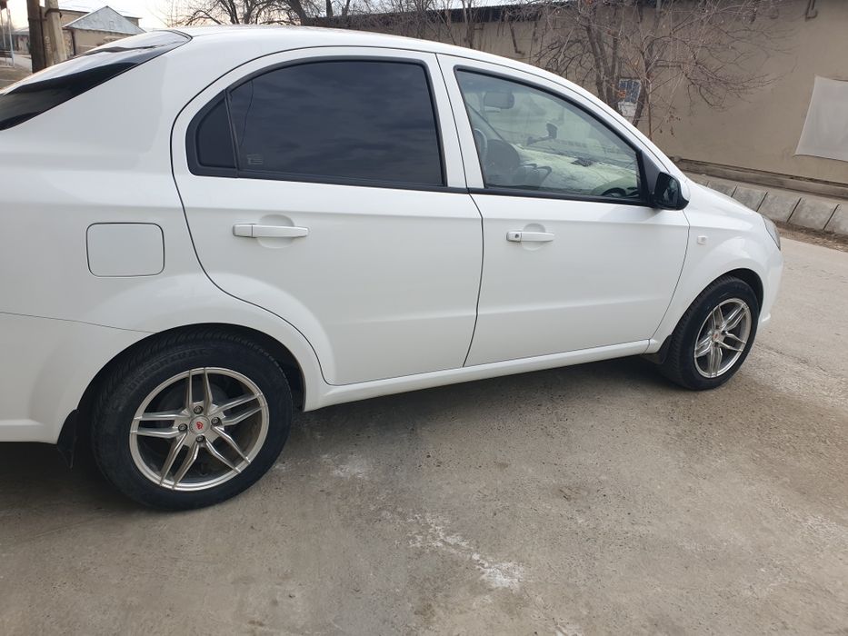 Vossen R15 диски с шинами.