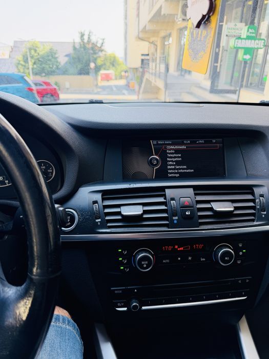 BMW X3 2012 — imagine 4