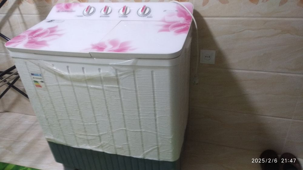 Пол автомат 9 кг лик  машина сотилади.