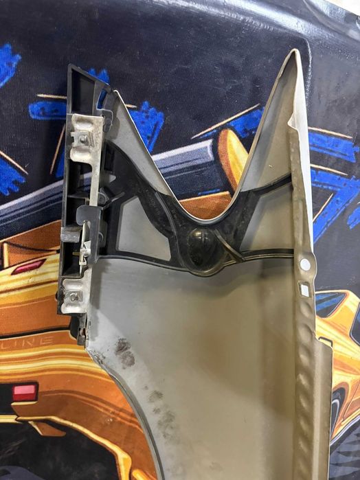 Крыло левое, правое на BMW E65