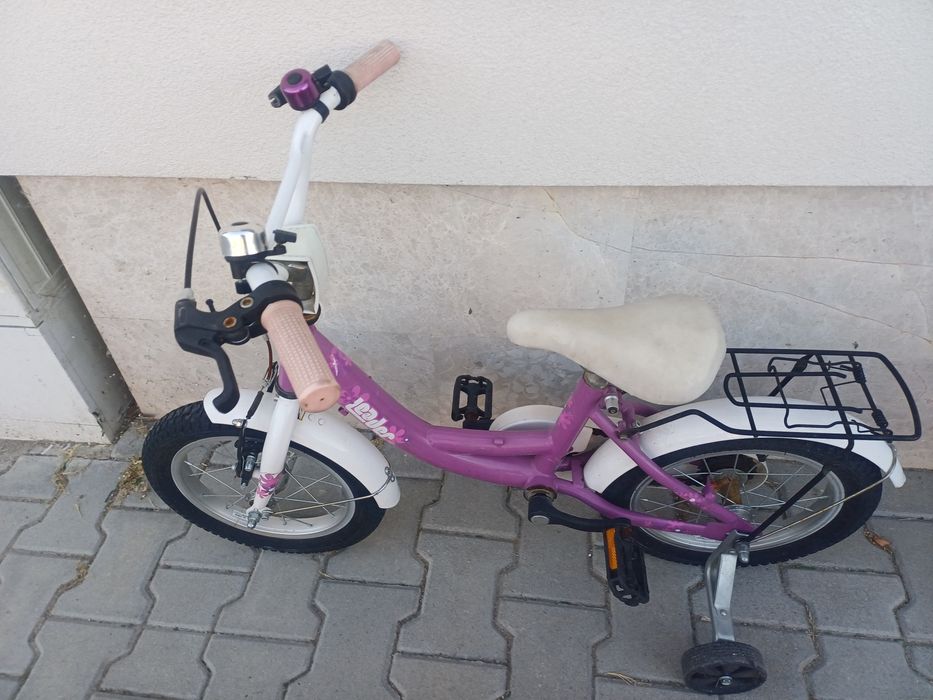 Продавам детско колело