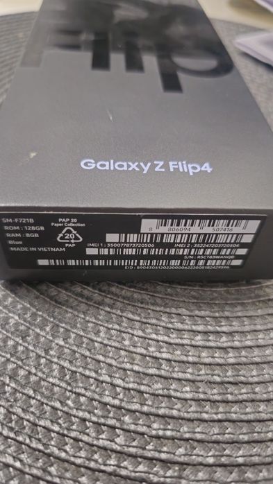 Samsung galaxy z flip 4