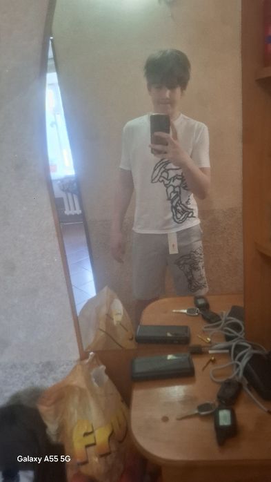 продаю шорты Versace