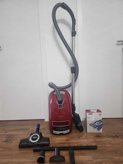 Aspirator Miele C3 Cat&Dog Flex 890W