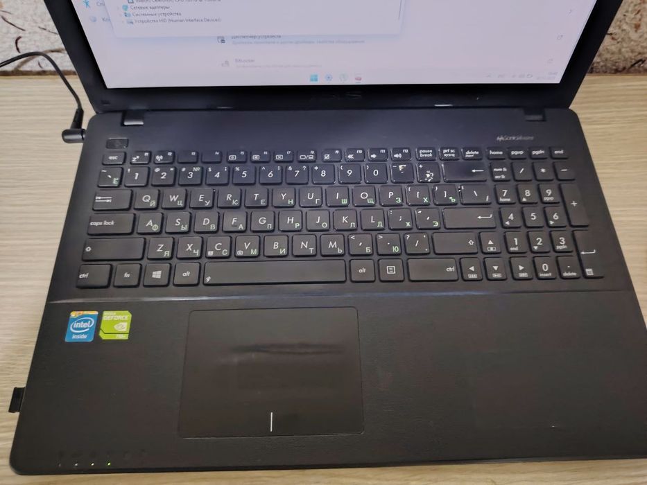 Asus X550C сотилади  110$.