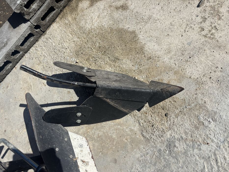 Двоен обръщателен плуг за мотофреза и Браздир за мотофреза