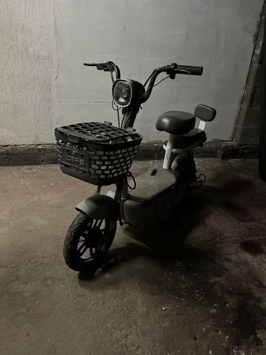 Скутер китайски 350 ват