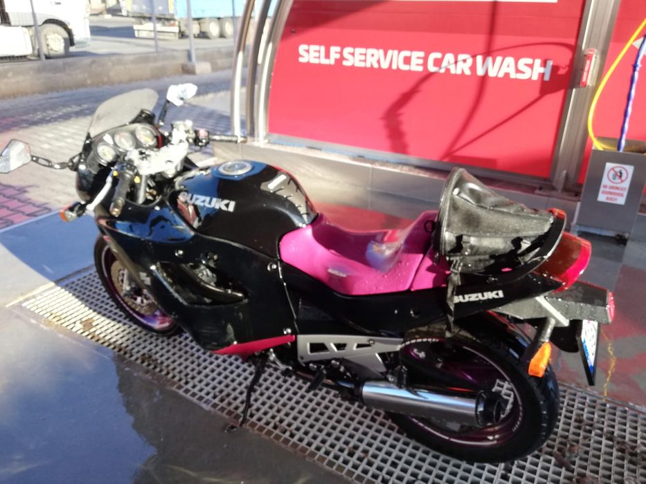 Suzuki gsx 600 f