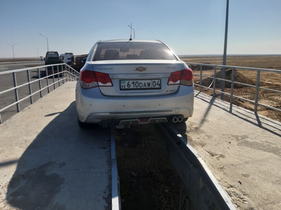 Продам шевроле круз