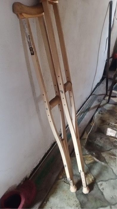Продаются костыли