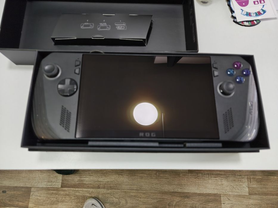 Asus ROG Ally X.