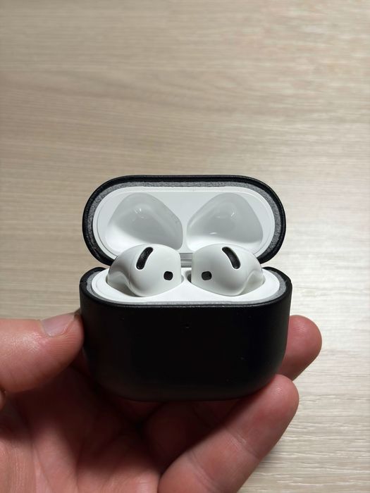 Airpods 4 ANC с гарантией + чехол