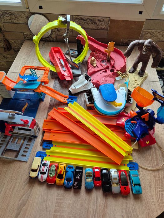 Hot Wheels писти