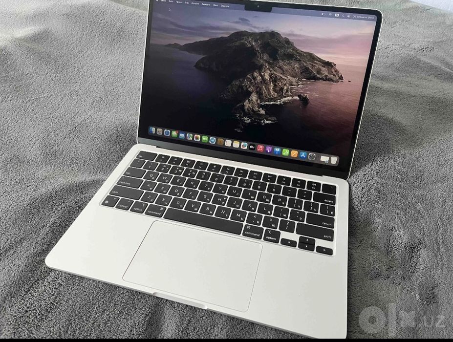 MacBook Air M2 .