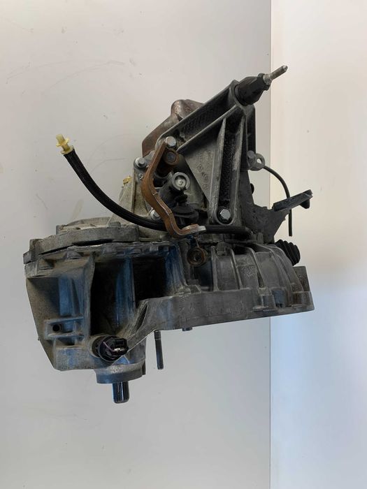 Скоростна кутия Dacia Sandero Logan Lodgy 1.4i 1.6i  К7МF7