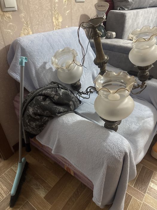 Продам люстру старинную не дорого