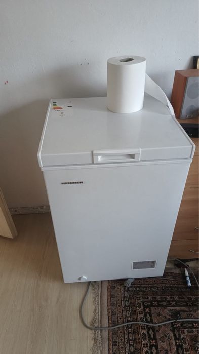 Lada frigorifica Heinner HCF-HM100CE++