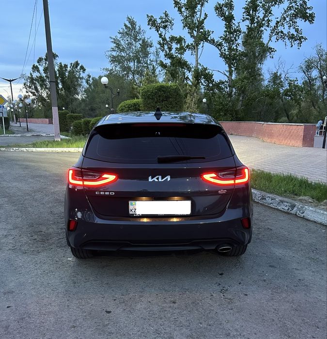 продам kia ceed
