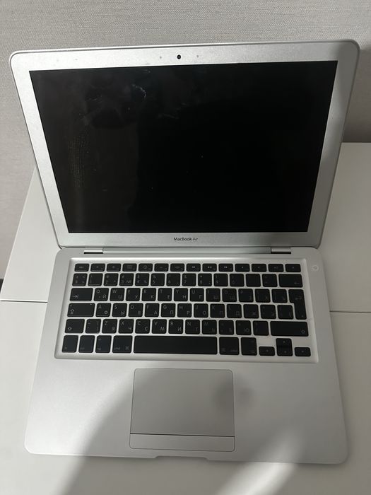 Macbook air все работает