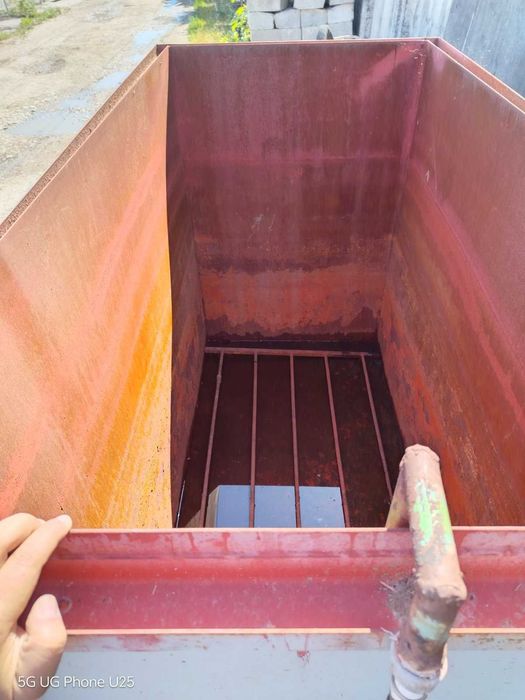 Вана  цистерна използвана е за боядисване