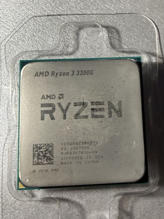AMD Ryzen 3 3200G — 4 ядра / 4 потока, до 4.0 ГГц AM4