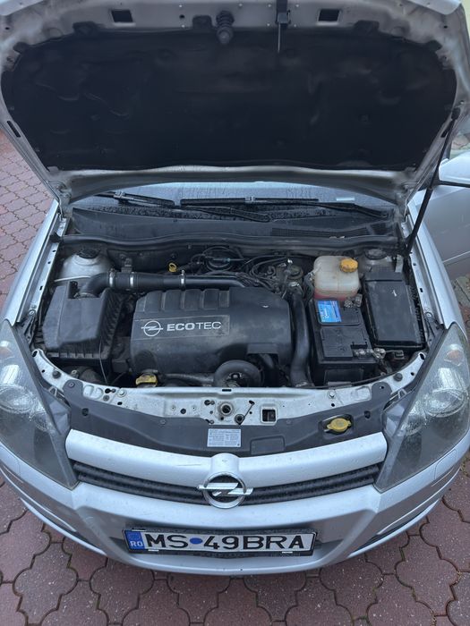 Opel astra H 2004