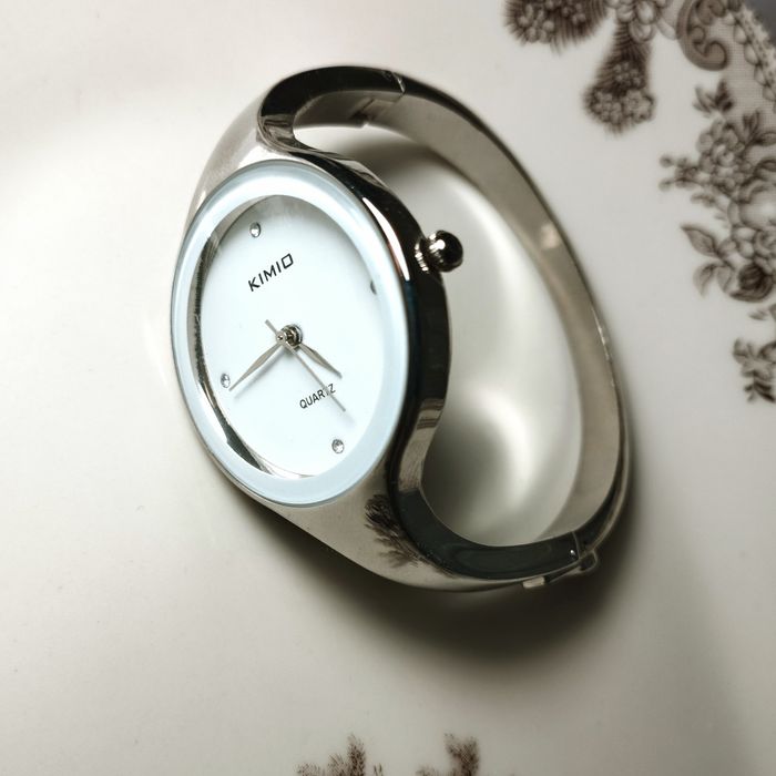 Шикарные наручные часы