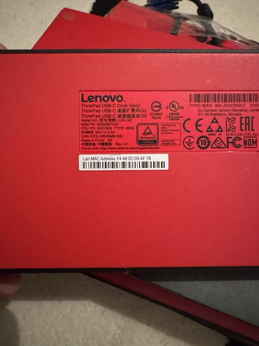 Dock Lenovo thunderbolt 3/usb C,usb C-usb A ca nou