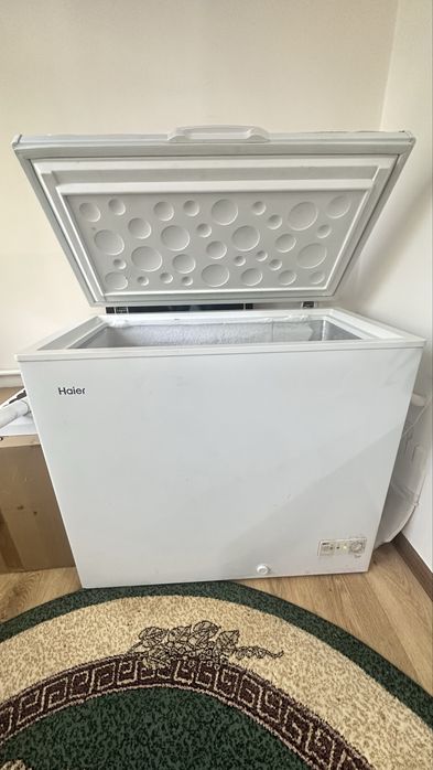 Продам морозильник Haier