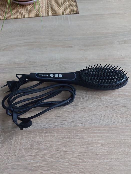 Четка за изправяне на коса