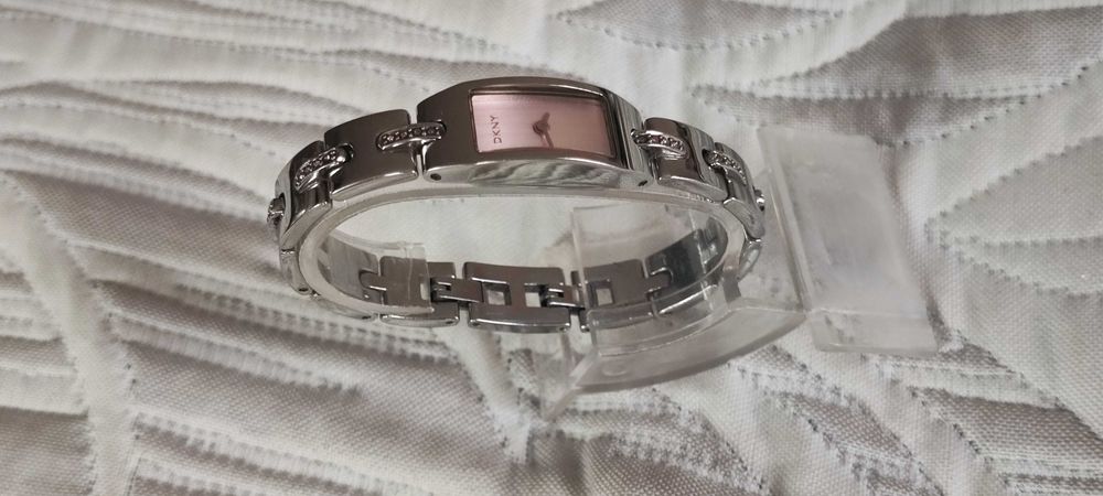 Oригинален Дамски Часoвник DKNY/ Механизъм RONDA SWISS