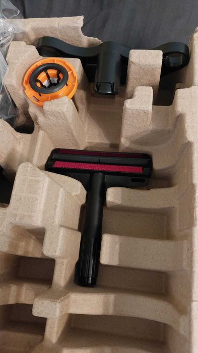 Безкабелна прахосмукачка Ровента