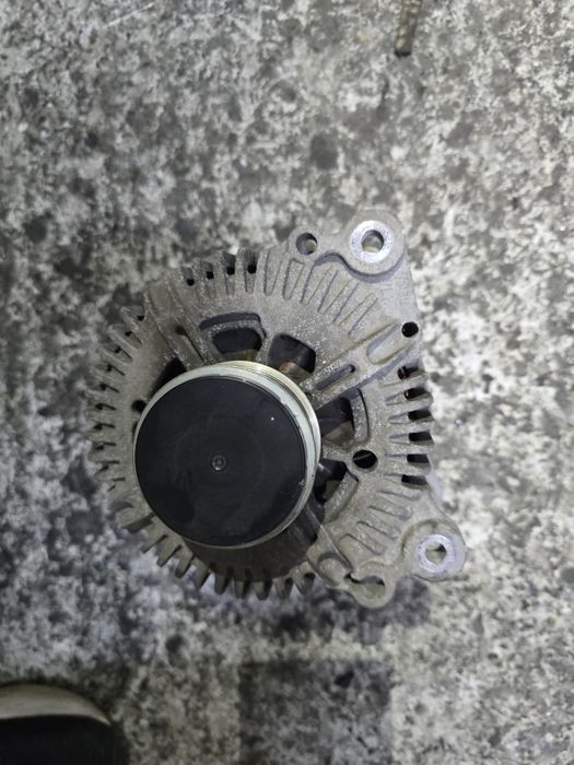 Alternator VW Passat 1.9 tdi bls valeo