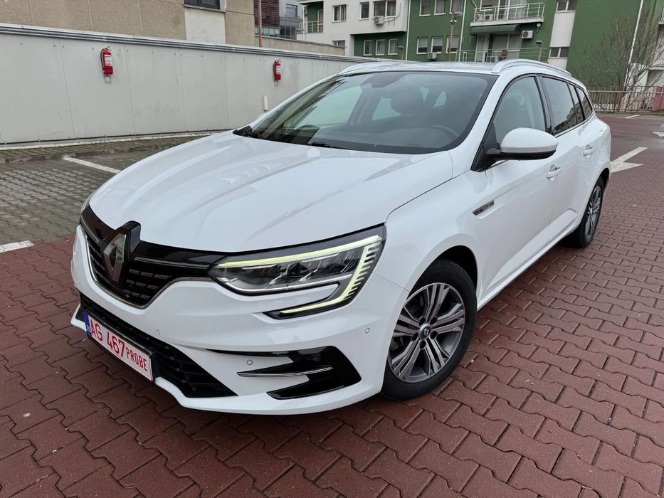 Renault Megane 1598cm3/E-TECH plug-In/camera/ACC/Full LED/Rate/Garantie3ANI/Euro6