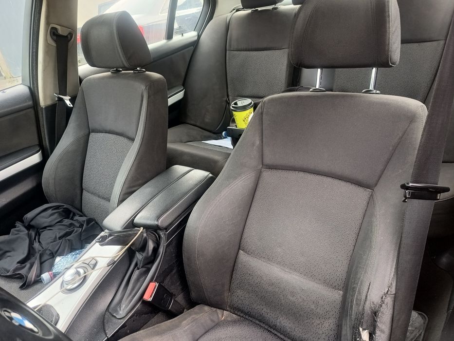 Vând bmw e90 non facelift